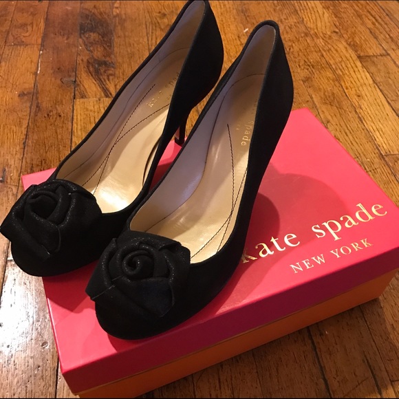 kate spade Shoes - Kate Spade "Bloom" Heels - Like New!
